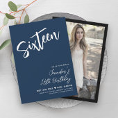 Eenvoudig Elegant Modern Navy Blue Sweet 16 Script Kaart