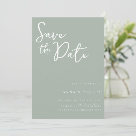 Eenvoudig Elegant Modern Sage Green Wedding Save The Date (Staand voorkant)