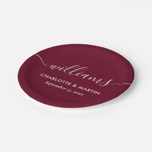 Eenvoudig Elegant Modern Script Burgundy Wedding Papieren Bordje (Gekanteld)