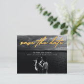 Eenvoudig Elegant Photo Gold White slaat de datum  Aankondigingskaart (Staand voorkant)