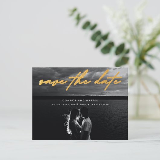 Eenvoudig Elegant Photo Gold White slaat de datum Aankondigingskaart (Staand voorkant)