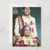 Eenvoudig elegant rood en wit indiaans huwelijk bedankkaart (Voorkant)