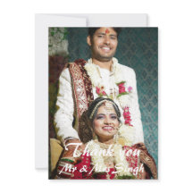 Eenvoudig elegant rood en wit indiaans huwelijk