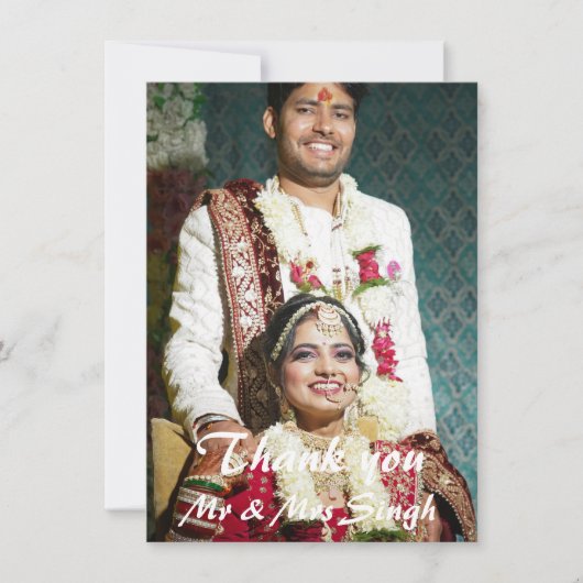 Eenvoudig elegant rood en wit indiaans huwelijk bedankkaart (Voorkant)