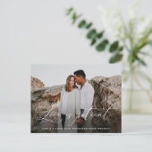 Eenvoudig Elegant Schrift Liefde is Geduldig Uitst Aankondigingskaart (Staand voorkant)