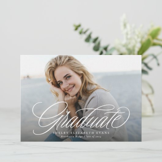 Eenvoudig elegant script afstuderen foto afstudere kaart (Staand voorkant)
