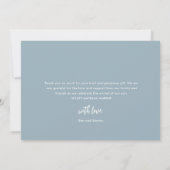 Eenvoudig Elegant Script Dusty Blue Baby Bedankkaart (Achterkant)