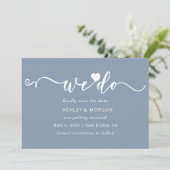 Eenvoudig elegant Script Dusty Blue Heart dat we d Save The Date (Staand voorkant)