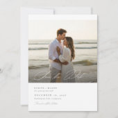Eenvoudig Elegant Script Foto Huwelijk QR Code Save The Date (Voorkant)