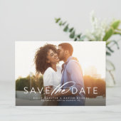 Eenvoudig elegant script foto save the date (Staand voorkant)