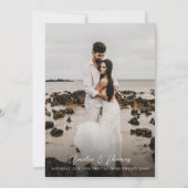 Eenvoudig Elegant Script Photo Wedding Kaart (Achterkant)