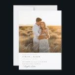 Eenvoudig Elegant Script QR Code Foto Budget Huwel Kaart<br><div class="desc">Verwelkom uw gasten voor een romantisch feest met onze "Simple Elegant Script QR Code Photo Budget Wedding Invitation" Dit ontwerp combineert prachtig een prachtige rustieke achtergrond met moderne boho flair,  geaccentueerd door eenvoudige kalligrafie en een praktische QR-code voor gemakkelijke toegang tot evenementdetails.</div>