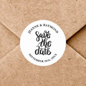 Eenvoudig Elegant Script Sla de Datum Op Boho Brui Ronde Sticker