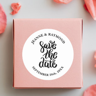 Eenvoudig Elegant Script Sla de Datum Op Boho Brui Ronde Sticker