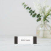 Eenvoudig Elegant Zwart Wit Consultant Netwerken Mini Visitekaartje (Staand voorkant)