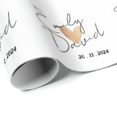 Eenvoudig elegante bruidbruinbruidegom Names Heart Cadeaupapier (Rol Hoek)