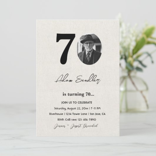 Eenvoudig en elegant 70ste verjaardagsfeest Canva Kaart (Staand voorkant)