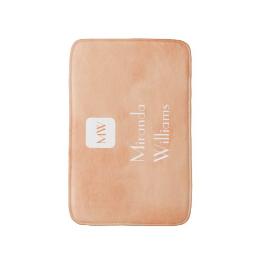 Eenvoudig en grafisch Oranje monogram met naam Badmat (Voorkant Verticaal)