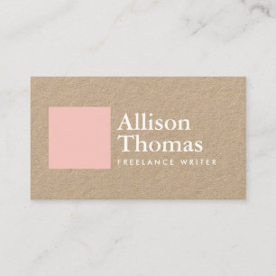 Eenvoudig en minimaal roze vierkant op Kraft Visitekaartje
