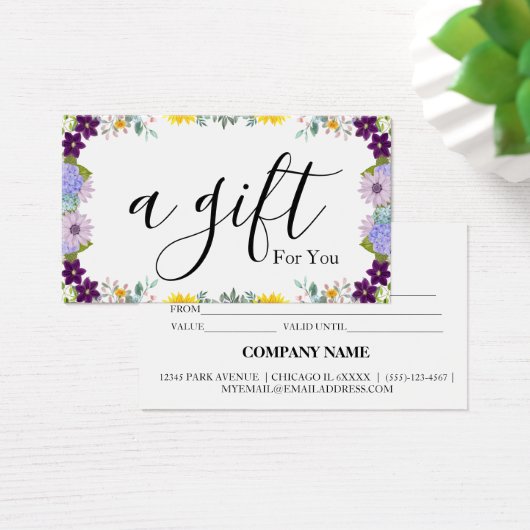 Eenvoudig en modern bedrijfscadeaubon visitekaartje (Bureau)