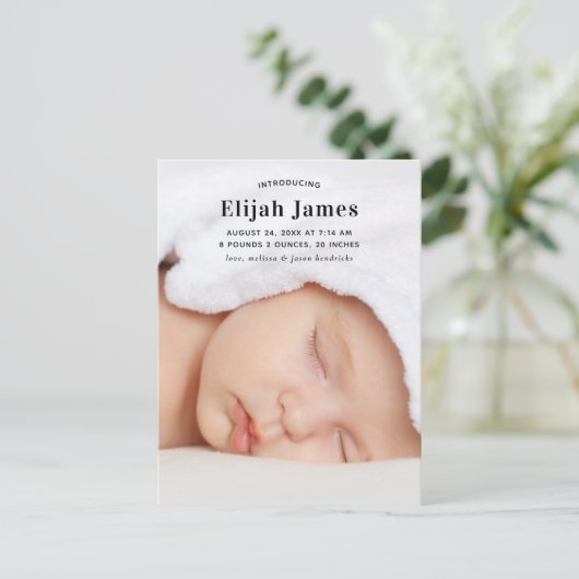 Eenvoudig en modern Briefkaart voor bekendmaking v (Staand voorkant)