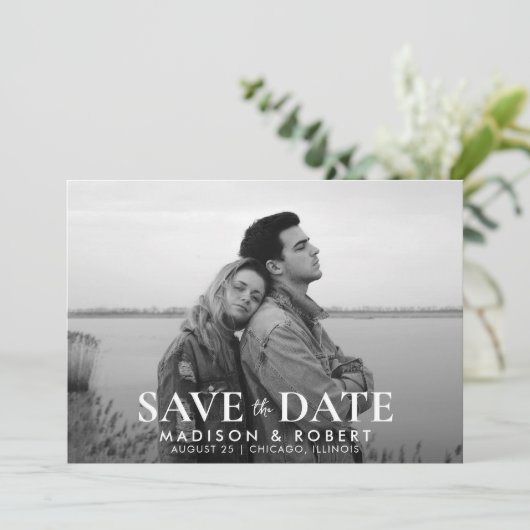 Eenvoudig fotohuwelijk save the date (Staand voorkant)