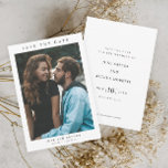Eenvoudig fotohuwelijk sparen de datum kaart<br><div class="desc">Eenvoudige foto bruiloft Bewaar de datum uitnodiging met minimale typografie en foto op de voorkant. De achterkant heeft extra details.</div>