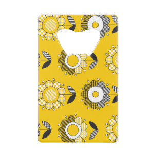 Eenvoudig geel folk bloemmotief creditkaart flessenopener