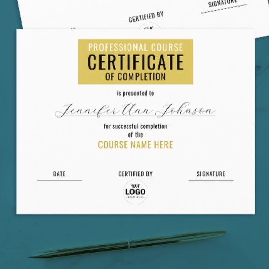 Eenvoudig Geel Goud Wit Certificaat van Voltooiing