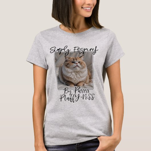 Eenvoudig geïnspireerde Purrr Pluffyness Cat T-shirt (Voorkant)