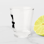Eenvoudig gepersonaliseerd Initiaal Letter Zwart Shot Glas (Rechts)