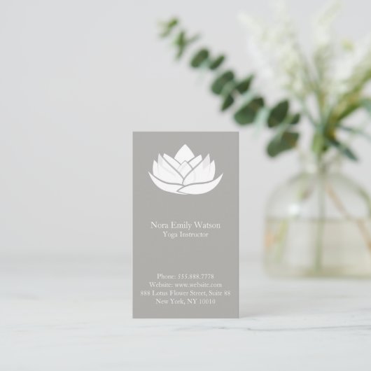 Eenvoudig grijs en wit Lotus Flower Visitekaartje (Staand voorkant)