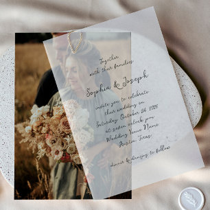 Eenvoudig grillig handgeschreven script   Bruiloft Vellum Uitnodigingen
