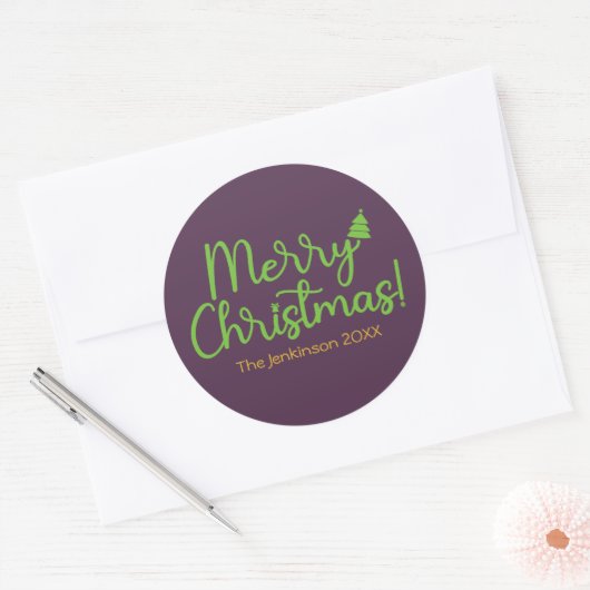 Eenvoudig groen script Vrolijk kerstfeest op Viole Ronde Sticker (Envelop)