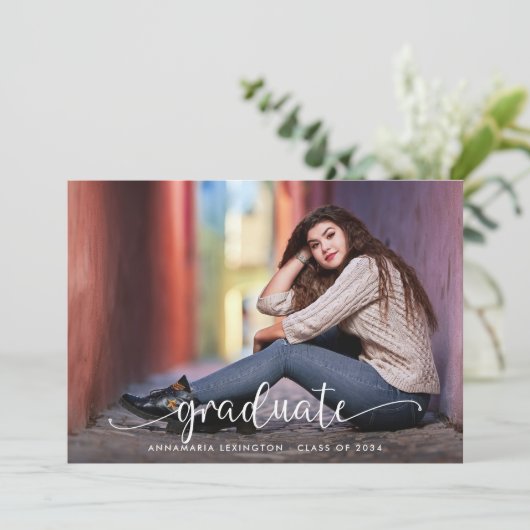 Eenvoudig handgeschreven Manuscript Modern Afstude Aankondiging (Staand voorkant)