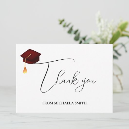 Eenvoudig handgeschreven script Maroon Afstuderen Bedankkaart (Staand voorkant)