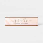 Eenvoudig handschrift Elegant roze peach marble Bureau Naambordje (Voorkant)