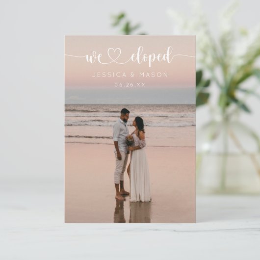 Eenvoudig Hart Script We Eloped Aankondiging Uitno (Staand voorkant)