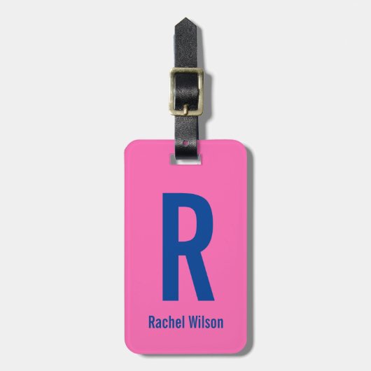 Eenvoudig Heet Roze met Blauwe Naam & Monogram Bagagelabel (Voorkant verticaal)