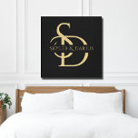 Eenvoudig huwelijksmonogram gepersonaliseerd met n canvas afdruk<br><div class="desc">Creëer een blijvende herinnering aan liefde met onze Black and Gold Simple Wedding Monogram gepersonaliseerd met naam Canvas Print. Deze prachtig ontworpen muurkunst is voorzien van een aangepast monogram met initialen en naam, waardoor het een perfect gepersonaliseerd geschenk is voor koppels die hun bruiloft, verloving of zelfs hun eerste kerst...</div>