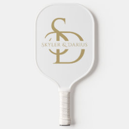 Eenvoudig huwelijksmonogram gepersonaliseerd met n pickleball paddle