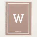 Eenvoudig Initiaal met beige toned Planner<br><div class="desc">Een eenvoudig ontwerp met een oorige beige achtergrondkleur en een aangepast initiaal monogram in het midden. Een prachtig minimalistisch ontwerp dat ideaal is voor iedereen. Ideaal verjaardagscadeau, feestdecor, thuisdecor, kantoor, kerstcadeau of cadeau voor andere speciale gelegenheden. Bezoek onze winkel om ons hele collectie te uitzichten. Pas het monogram aan uw...</div>