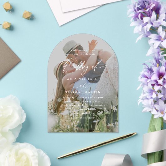 Eenvoudig kalligrafiescript Minimalistische fotobr Acryl Uitnodigingen (Insitu (Huwelijk))