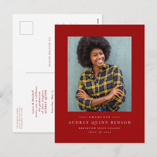 Eenvoudig, klassiek, rood afstuderen briefkaart (Voorkant / Achterkant)