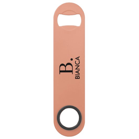 Eenvoudig koraal roze minimalistisch monogram speed flessenopener (Voorkant)