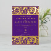 Eenvoudig legant Gold en Paars Violet Weddenschap Folie Uitnodiging (Staand Voorkant)