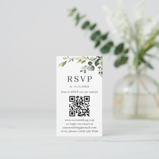 Eenvoudig legante minimalistische bruiloft QR RSVP Informatiekaartje (Staand voorkant)