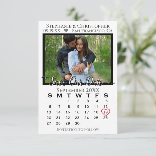 Eenvoudig lesje en stijlvol kalender en fotohuweli save the date (Staand voorkant)