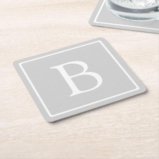 Eenvoudig lichtgrijs monogram kartonnen onderzetters (Schuin)