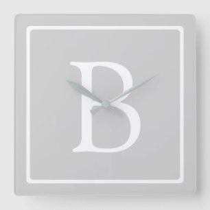 Eenvoudig lichtgrijs monogram vierkante klok